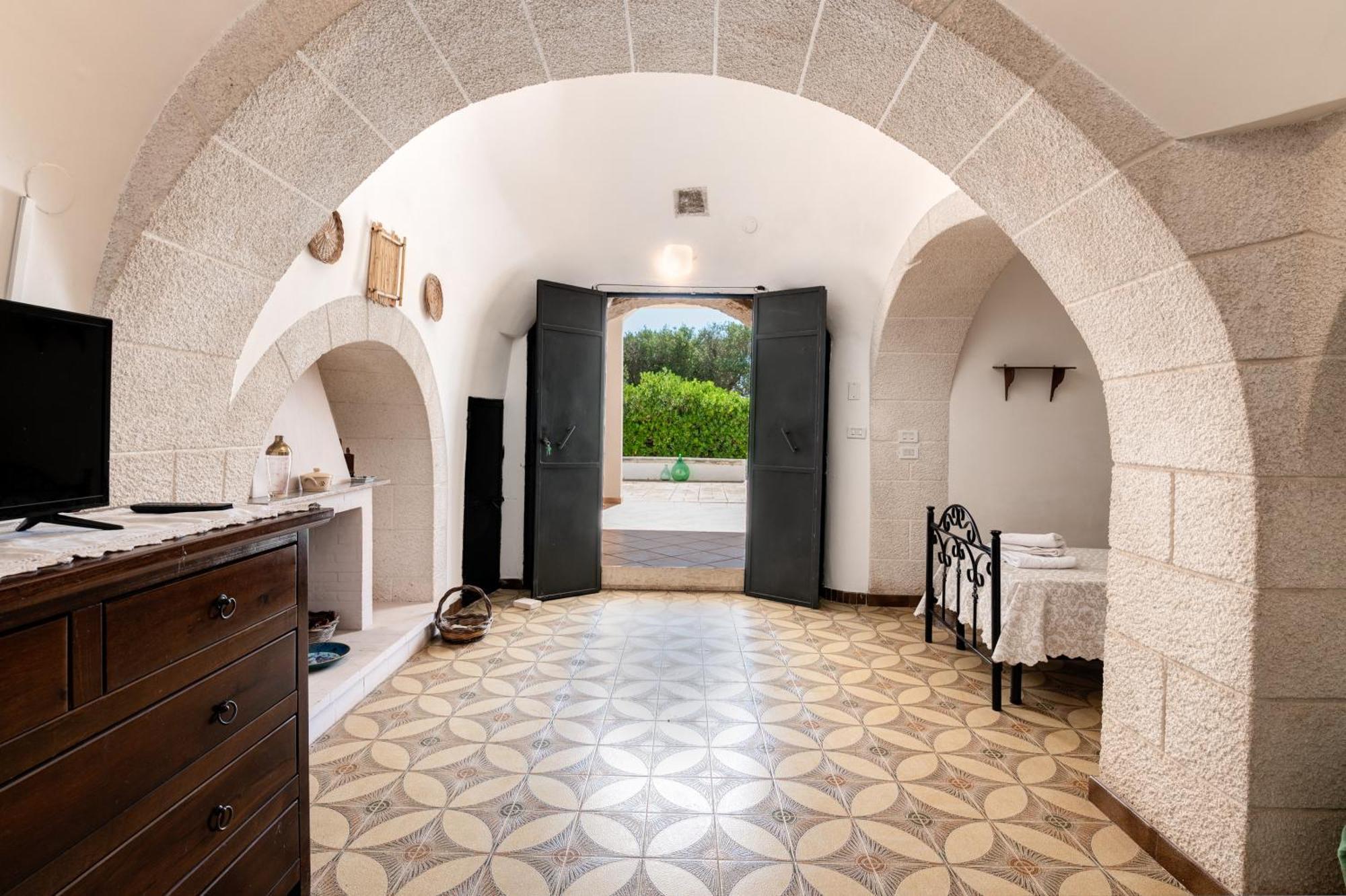 オストゥーニ Trullo La Querciaヴィラ エクステリア 写真