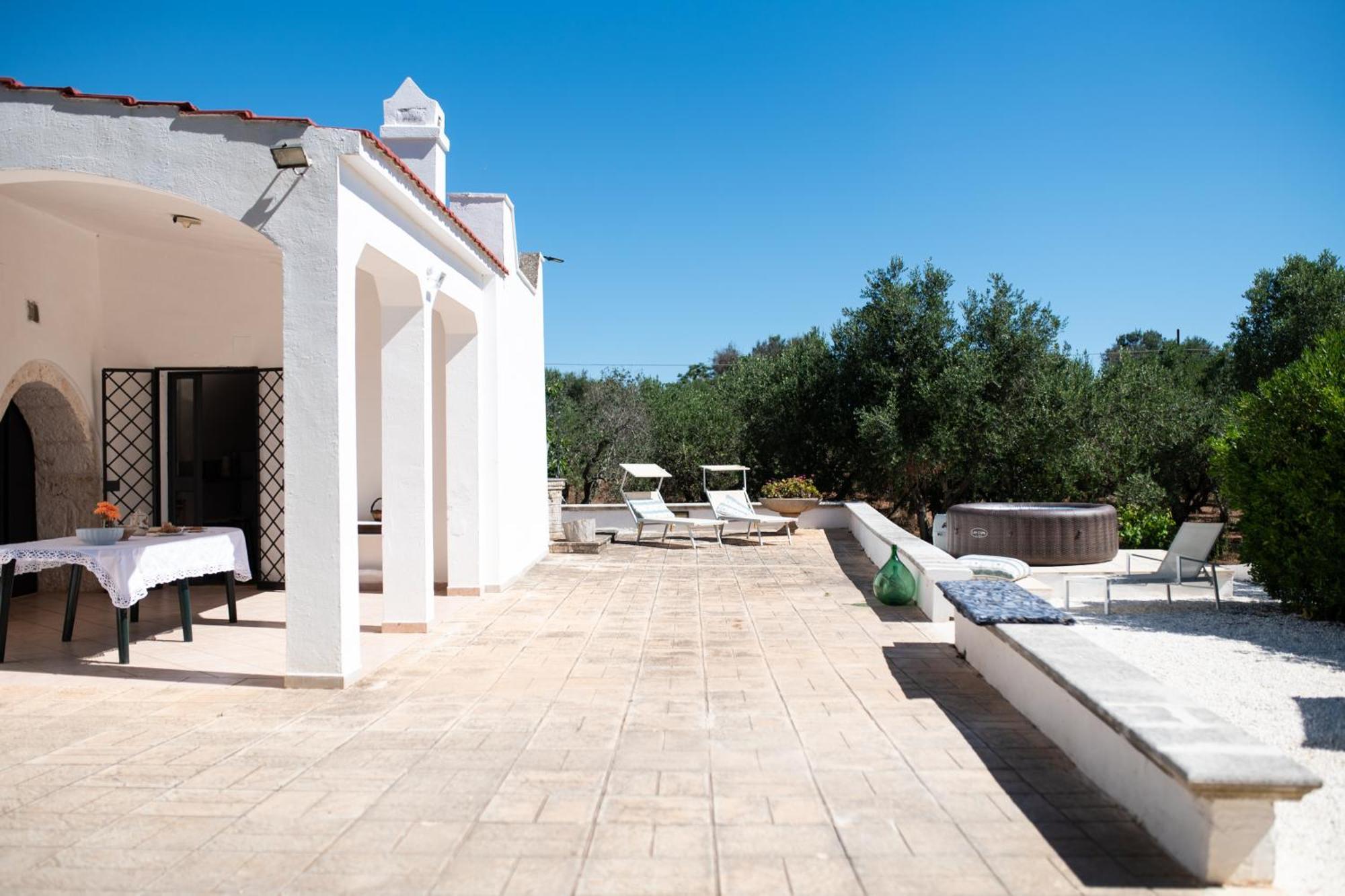 オストゥーニ Trullo La Querciaヴィラ エクステリア 写真