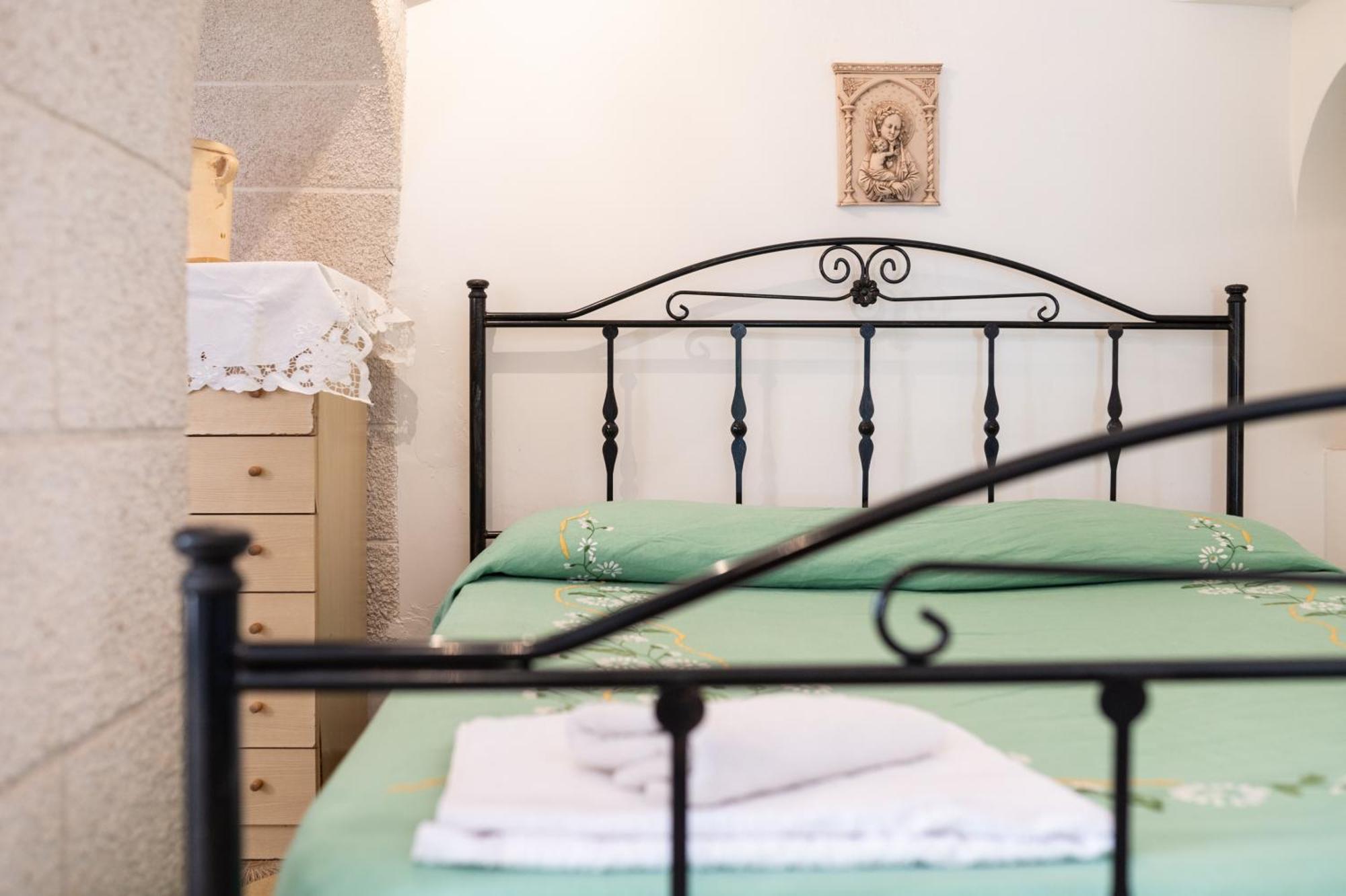 オストゥーニ Trullo La Querciaヴィラ エクステリア 写真
