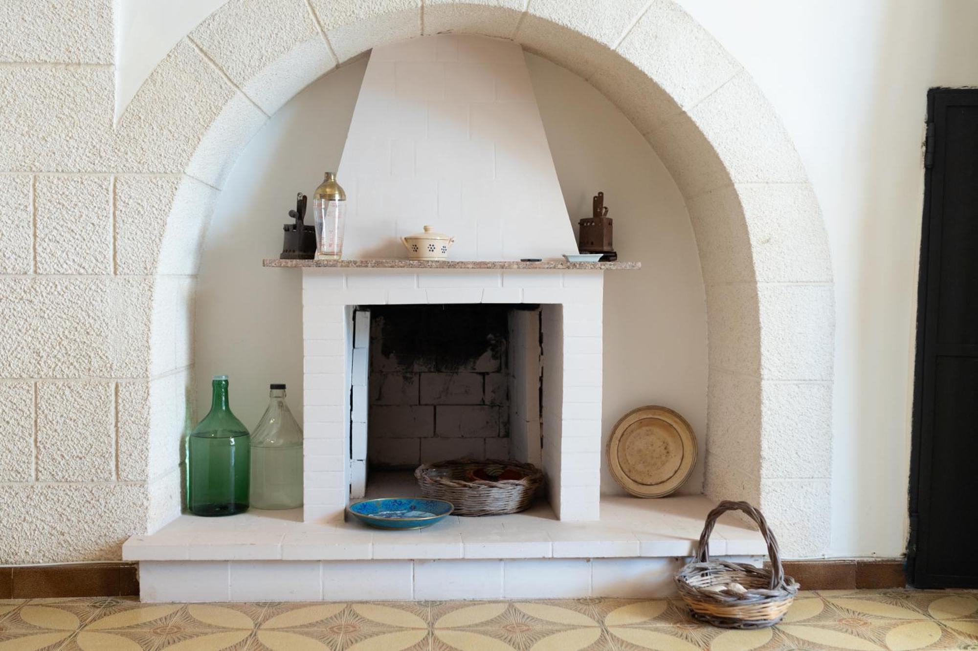 オストゥーニ Trullo La Querciaヴィラ エクステリア 写真