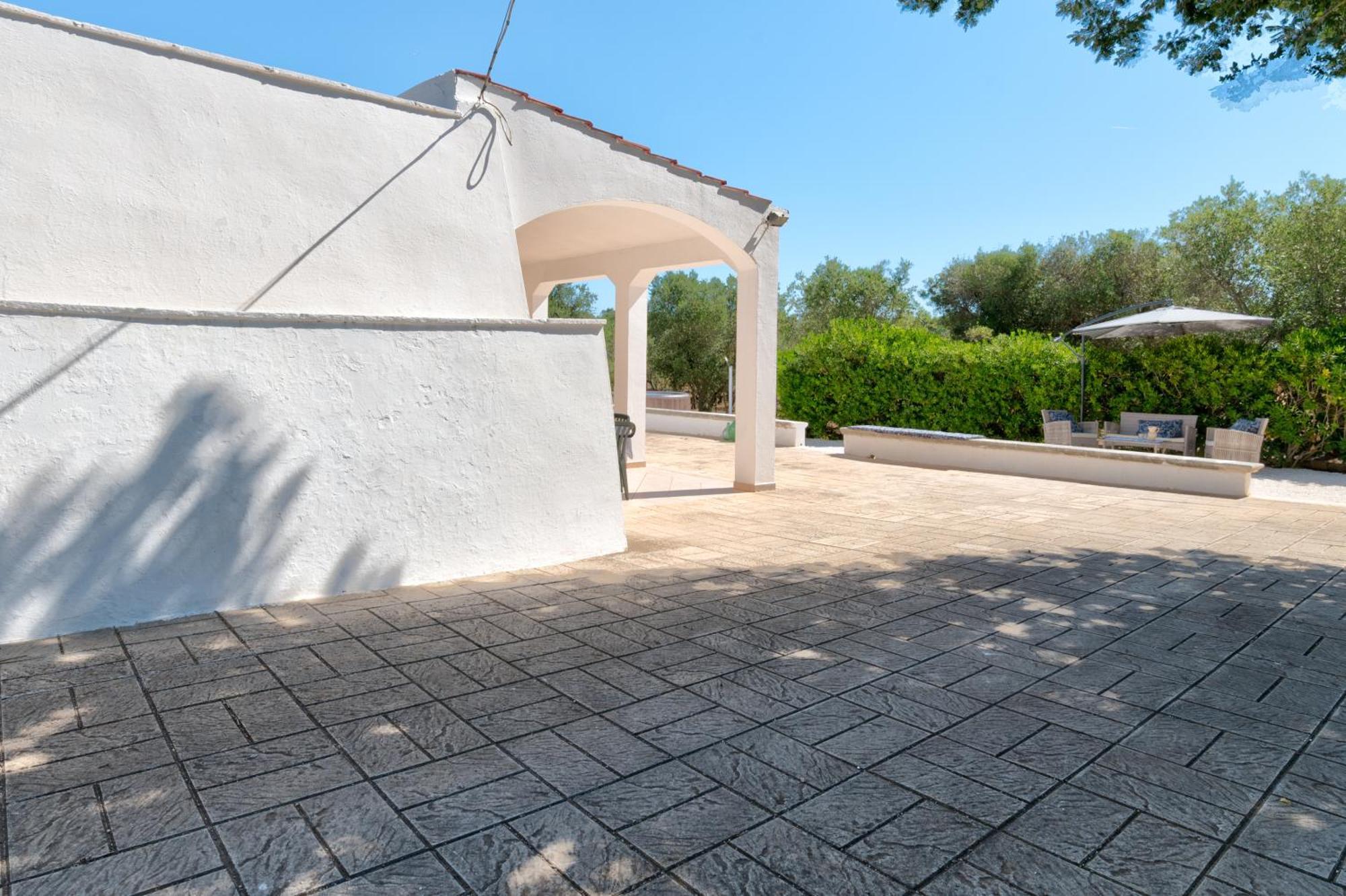 オストゥーニ Trullo La Querciaヴィラ エクステリア 写真