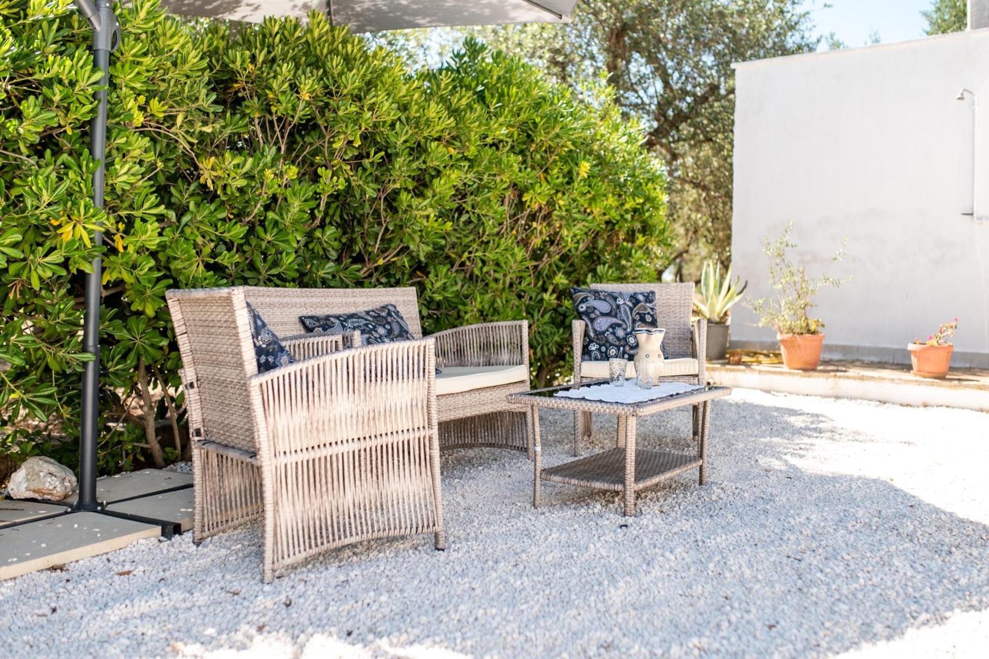 オストゥーニ Trullo La Querciaヴィラ エクステリア 写真
