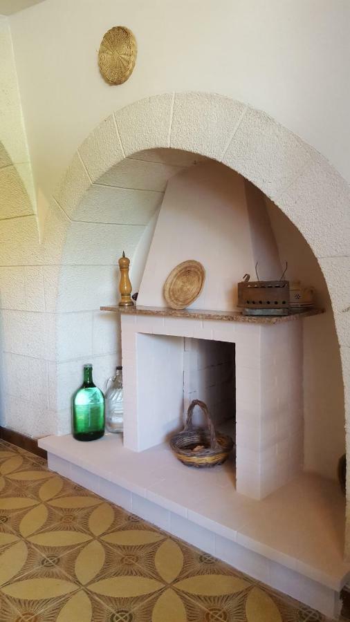 オストゥーニ Trullo La Querciaヴィラ エクステリア 写真